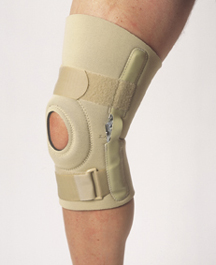 Neoprene Knee Brace with Open Patella and Metal Hinges - Medium
